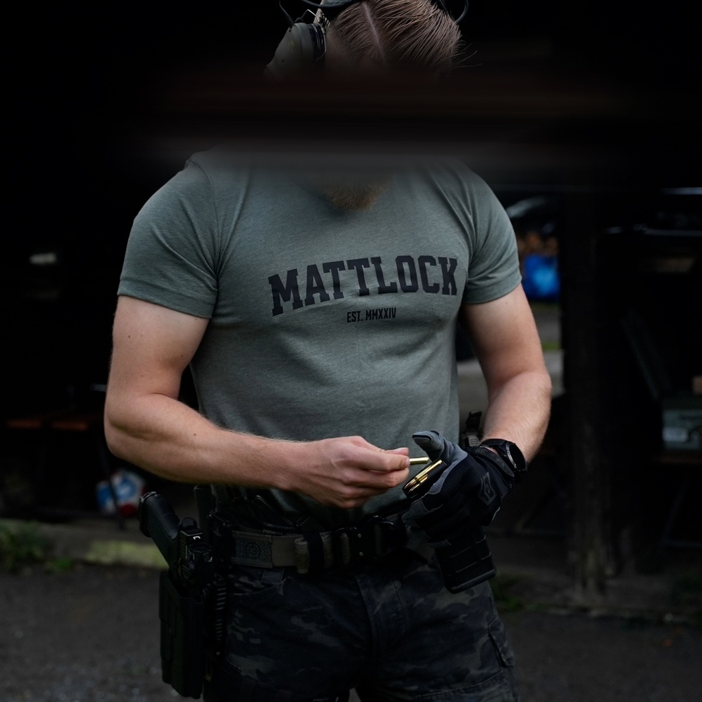 Mattlock College Tee in Heather Mil Olive, Vorderseite